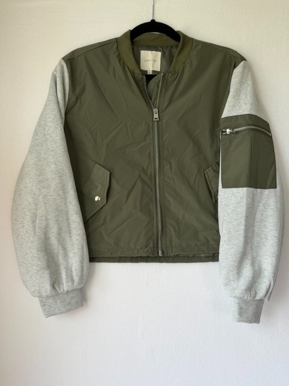 Ultra Flirt Bomber Jacket NWT Women’s Medium Green Gray Cinch Waist